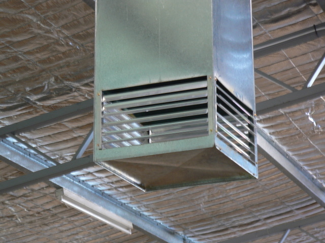 Air conditioning plenum